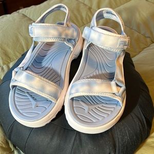 New Fila cloud blue sandals